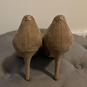 Sam Edelman tan suede heels